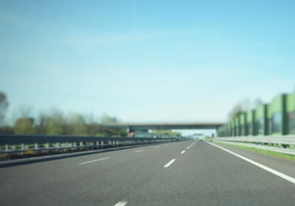 Comment fermer un accès routier temporairement avec des blocs béton