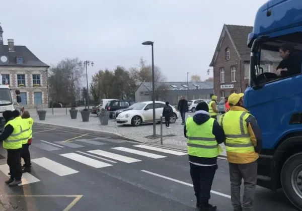 Peut-on utiliser des blocs béton pour bloquer un accès piéton ?Peut-on utiliser des blocs béton pour bloquer un accès piéton ?